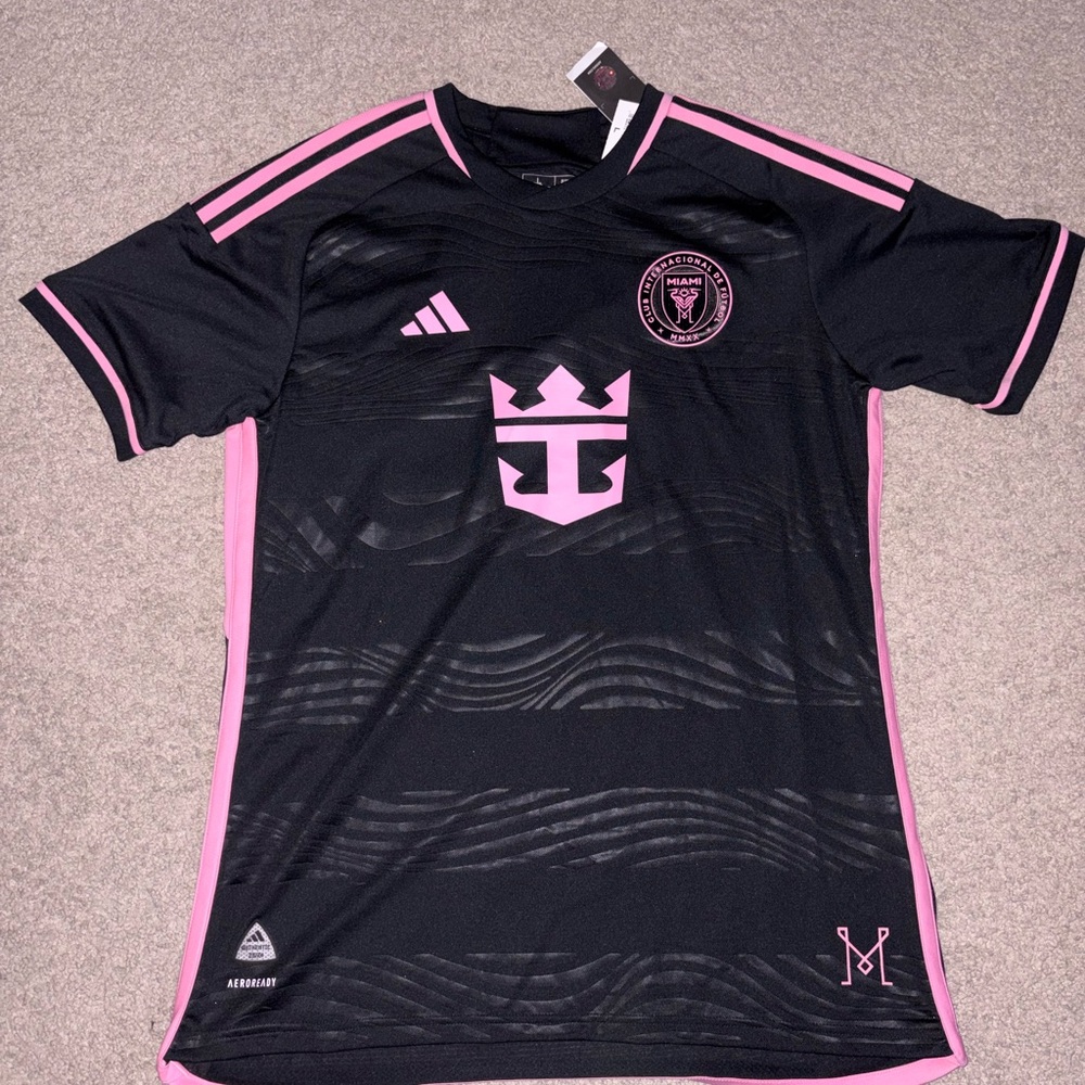 Adidas Messi Intermiami Jersey Large. Brand new